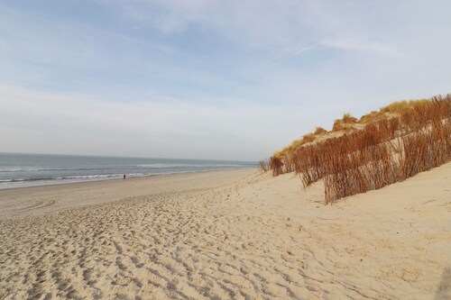 Chalet Near sea Beach in Hollum