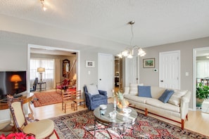 House (5 Bedrooms) | Interior - 2 Mi to KU Campus: Group Getaway w/ Patio & Garden (Lawrence)