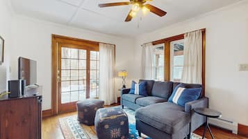 Rumah (2 Bedrooms) | Bagian depan properti