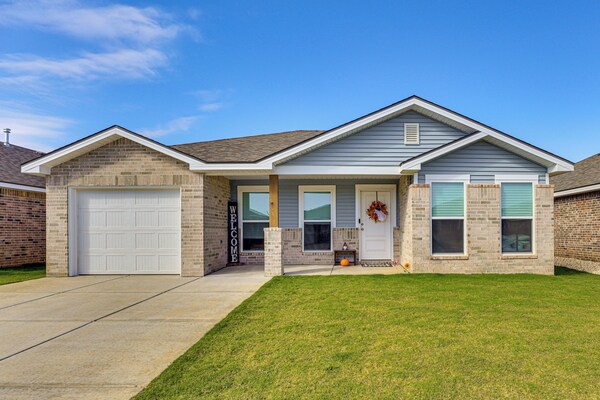 6 Mi To Texas Tech: Family Home W/ Patio & Yard - Lubbock, TX
