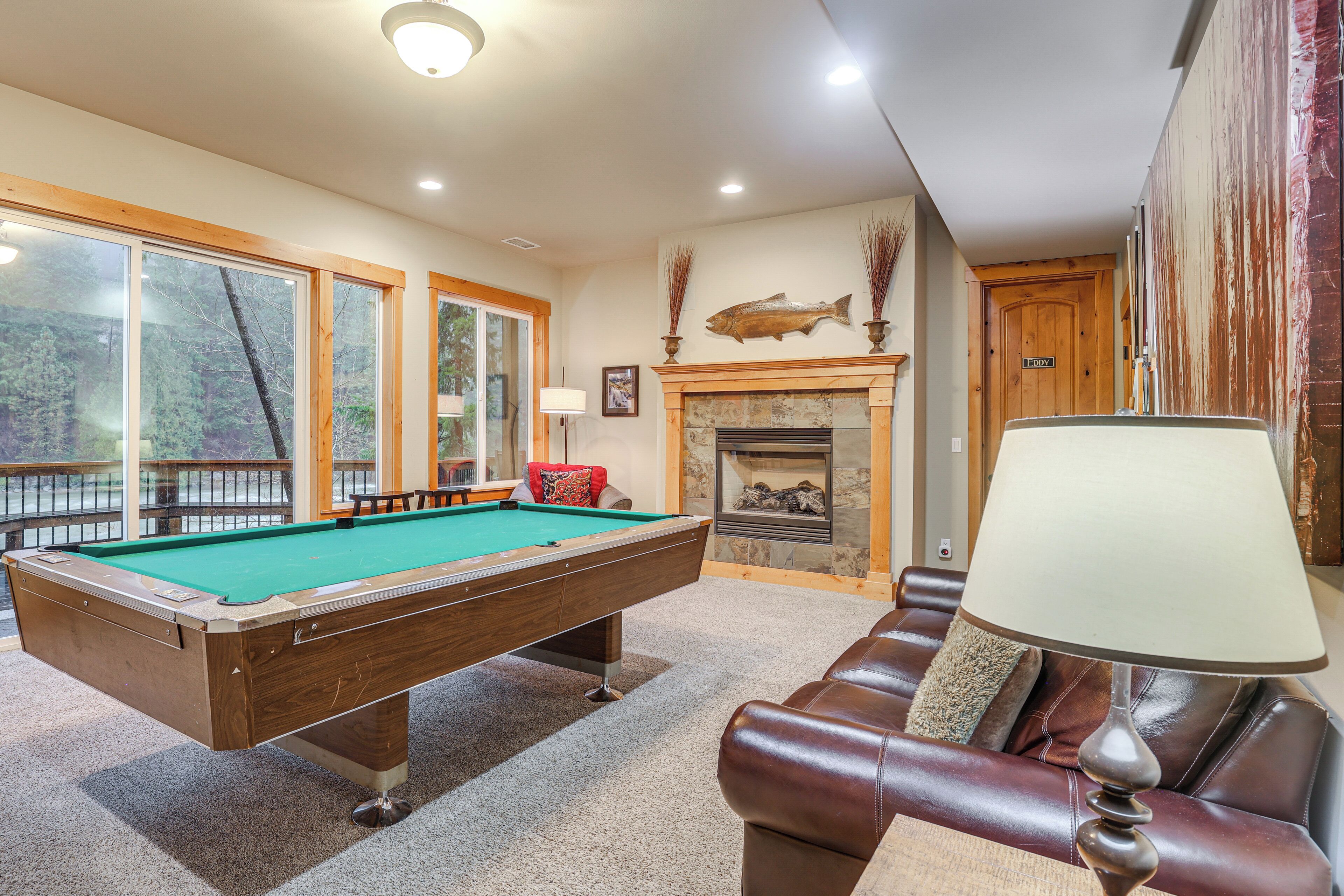 House (6 Bedrooms) | Interior