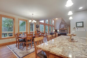 House (6 Bedrooms) | Interior - 'white Water Lodge' Luxe Leavenworth Vacation Home (Leavenworth)