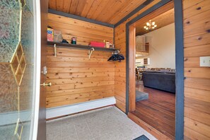 Apartment (4 Bedrooms) | Interior - < 1 Mi to Hunter Mtn Skiing: Family-friendly Stay! (Hunter)