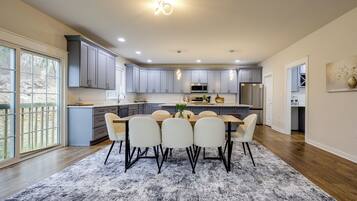 Nhà (5 Bedrooms) | Nội thất