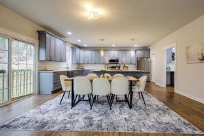 House (5 Bedrooms) | Interior - 1 Mile to Quantico: 5BR Home w/ Game Room! (Triangle)
