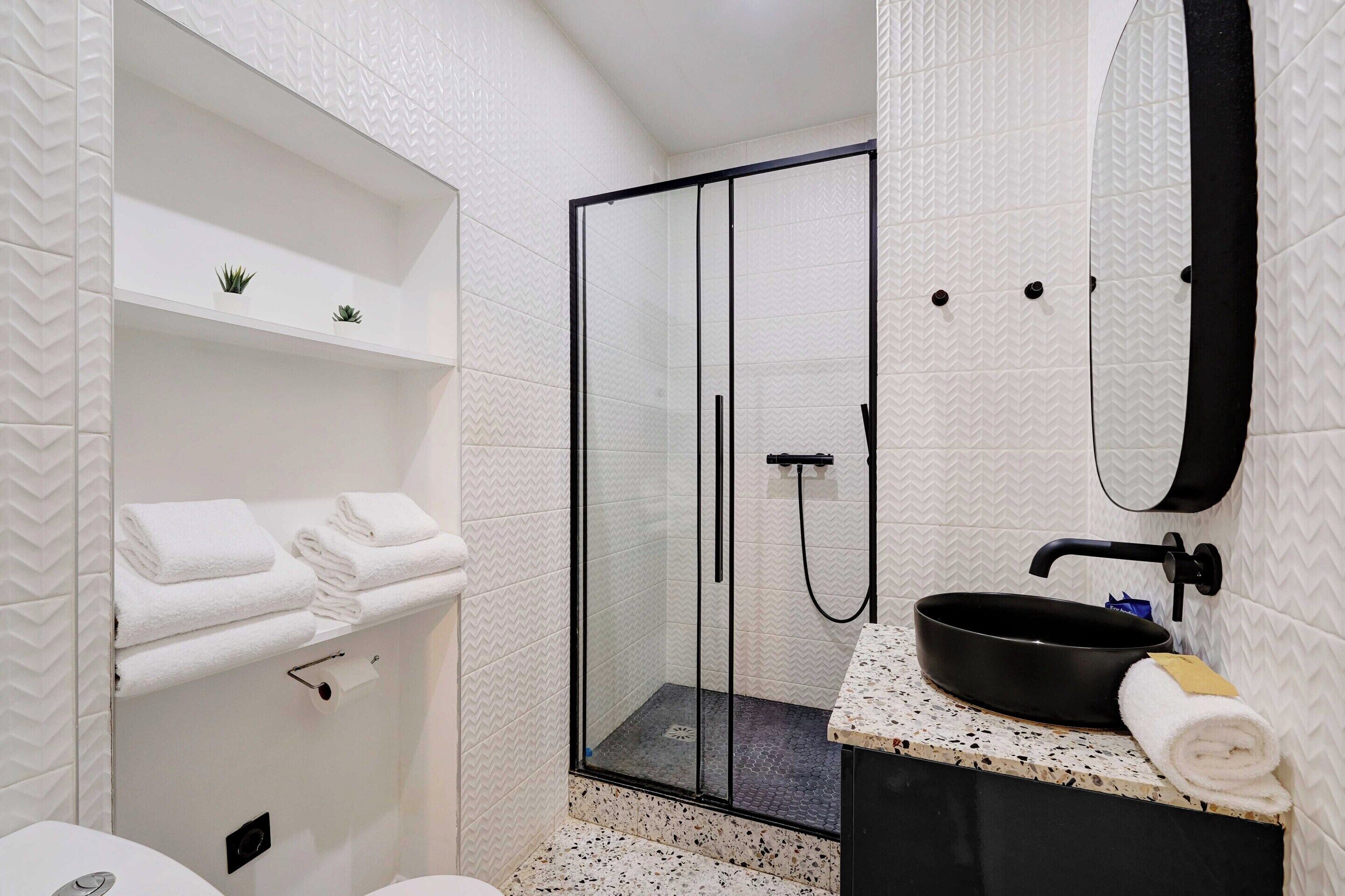 Apartment | Bathroom