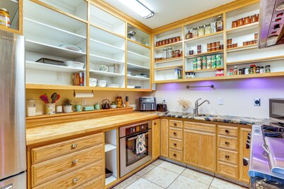 Country Comfort! Spacious Family Home By Red Bluff