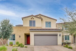 Interior - 11 Mi to the Strip: Quiet Home in North Las Vegas (North Las Vegas)
