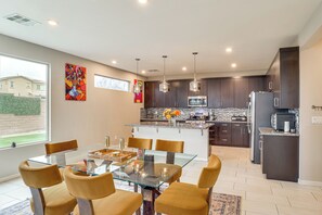 Interior - 11 Mi to the Strip: Quiet Home in North Las Vegas (North Las Vegas)