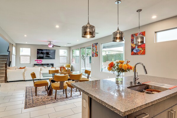 House (3 Bedrooms) | Interior