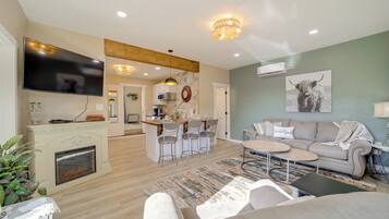 House (2 Bedrooms) | Front of property