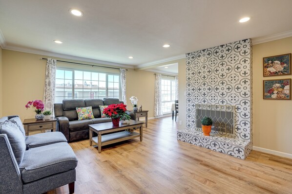 House (4 Bedrooms) | Interior