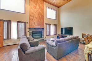 Apartment (4 Bedrooms) | Interior - Walk to Hunter Village! Family Ski Retreat w/ Deck (Hunter)