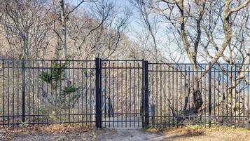 Apartment (0 Bedroom) | Interior