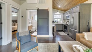 House (2 Bedrooms) | Interior - Waterfront 'blue Spruce' Small Home in Wildwood! (Wildwood)