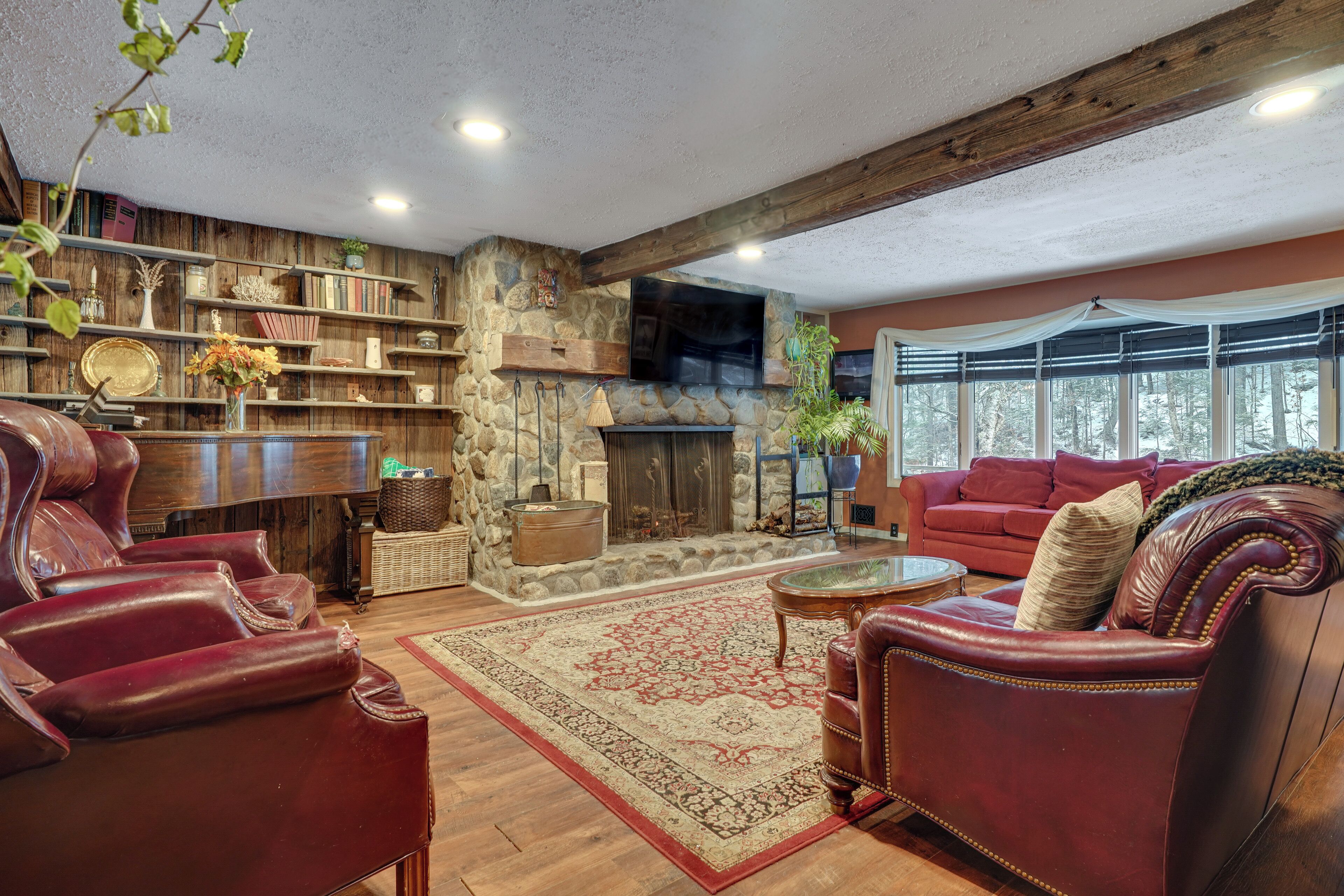 House (4 Bedrooms) | Interior