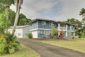 Interior - 7 Mi to Hilo Beaches: Peaceful Retreat w/ Sauna (Papaikou)