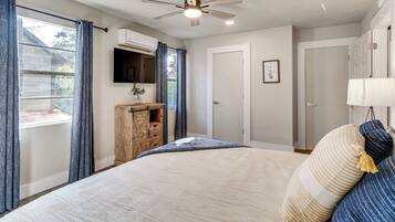 House (1 Bedroom) | Interior