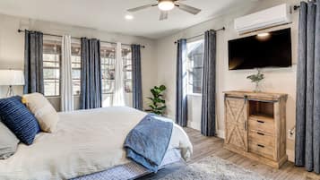 House (1 Bedroom) | Interior