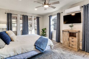 House (1 Bedroom) | Interior