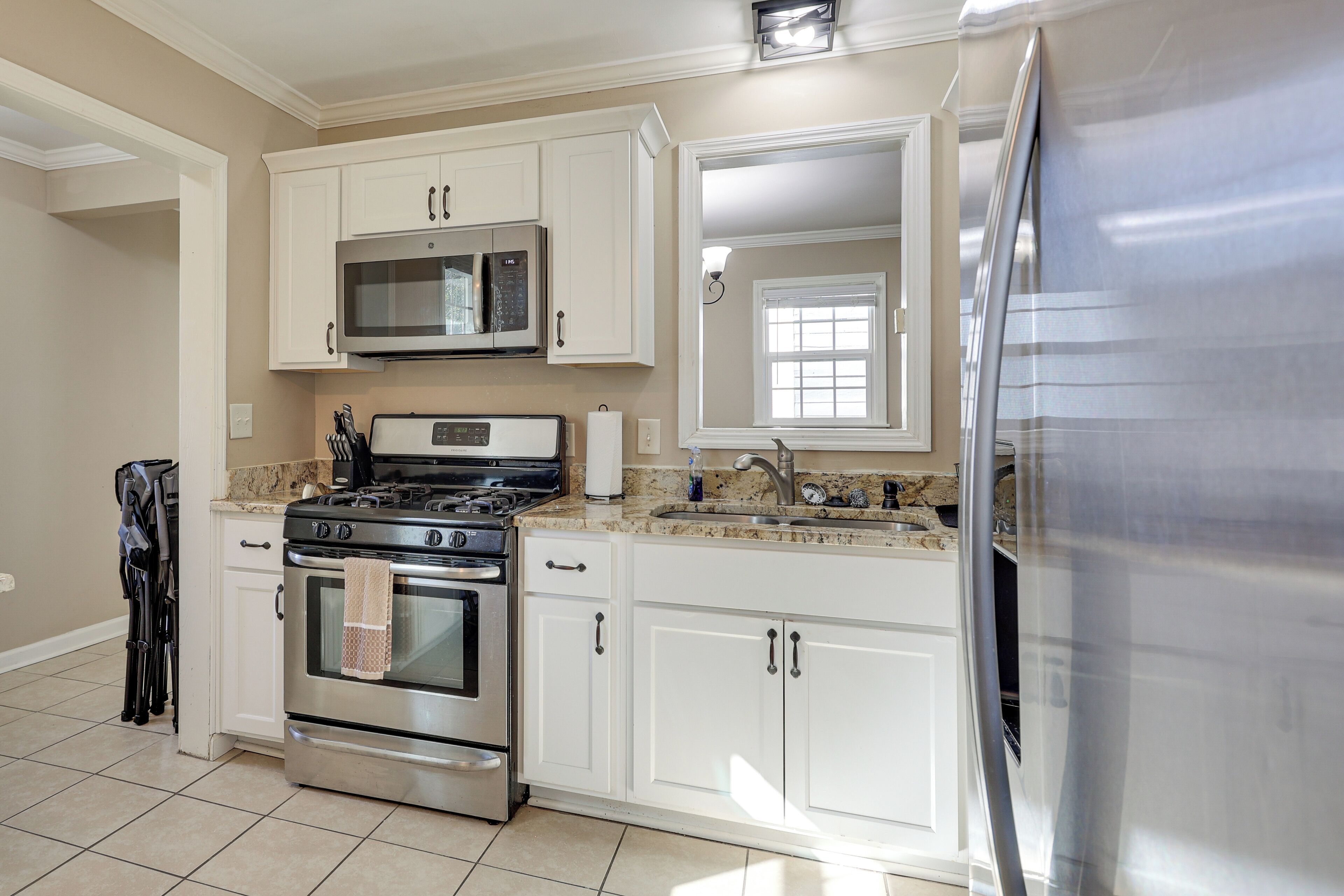 House (3 Bedrooms) | Interior