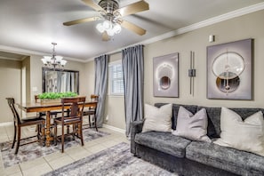 Maison (3 Bedrooms) | Intérieur