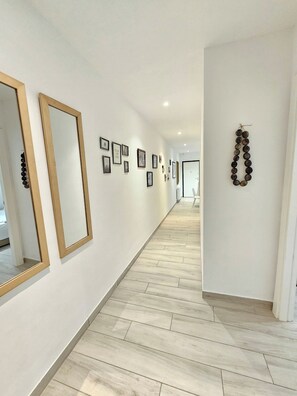 Interior - Light Escape at La Marsa S 24 D 11 (La Marsa)
