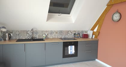 Le gîte des peupliers, a fully-equipped house in a peaceful street.