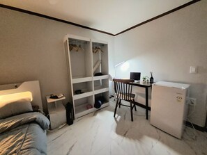 Standard Double Room | Free WiFi - Dodahm (Incheon)