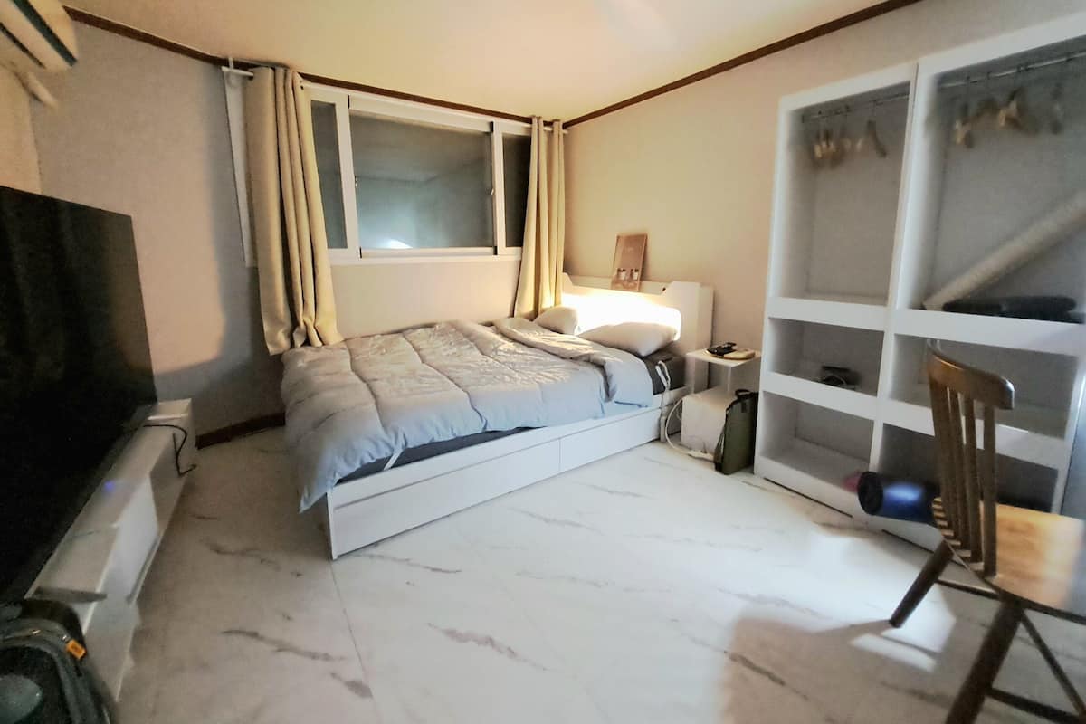 Standard Double Room | Free WiFi