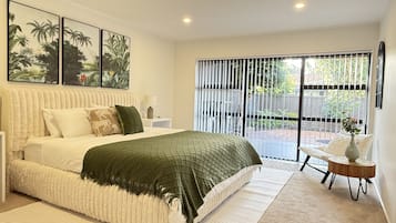 Deluxe Villa, Courtyard View