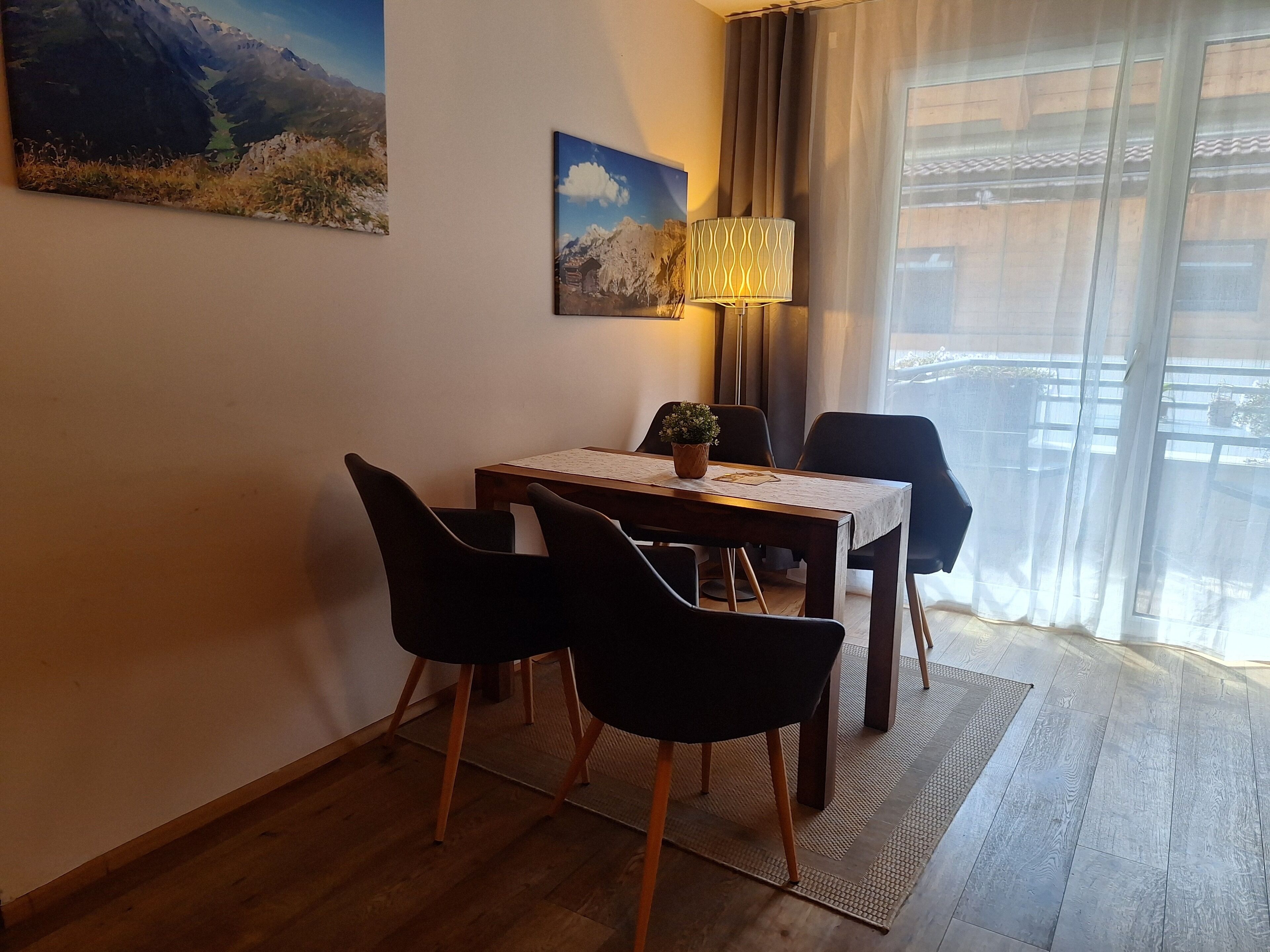 Familienapartment, Balkon, Bergblick | Kostenloses WLAN