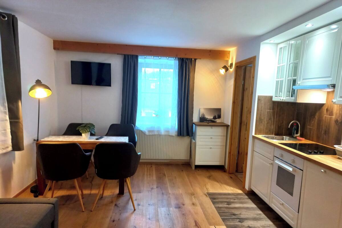 Appartement classique, vue sur la cour intérieure | Accès au Wi-Fi (inclus)