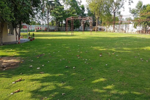 Hotel O Ambuja City Centre Mall