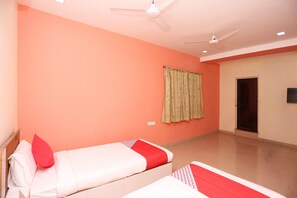 1 bedroom - Hotel O Ambuja City Centre Mall (Raipur)