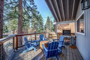 House, 3 Bedrooms | Property grounds - The Azure Tahoe Cabin 3 Bedroom Home (South Lake Tahoe)
