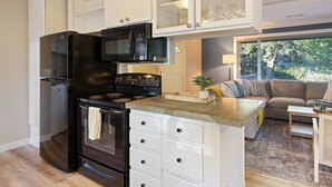 Casa, 3 habitaciones | Cocina privada | Cafetera o tetera, frigorífico, horno y tostadora