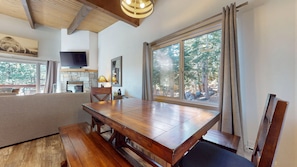 Condo, 3 habitaciones | Restaurantes
