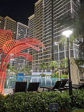 Outdoor pool - Fully Furnished 2BED-2BATH Luxury Apartment, Vinhomes Grand Park, HCMC (Thành phố Hồ Chí Minh)