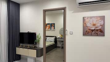 2 bedrooms, bed sheets