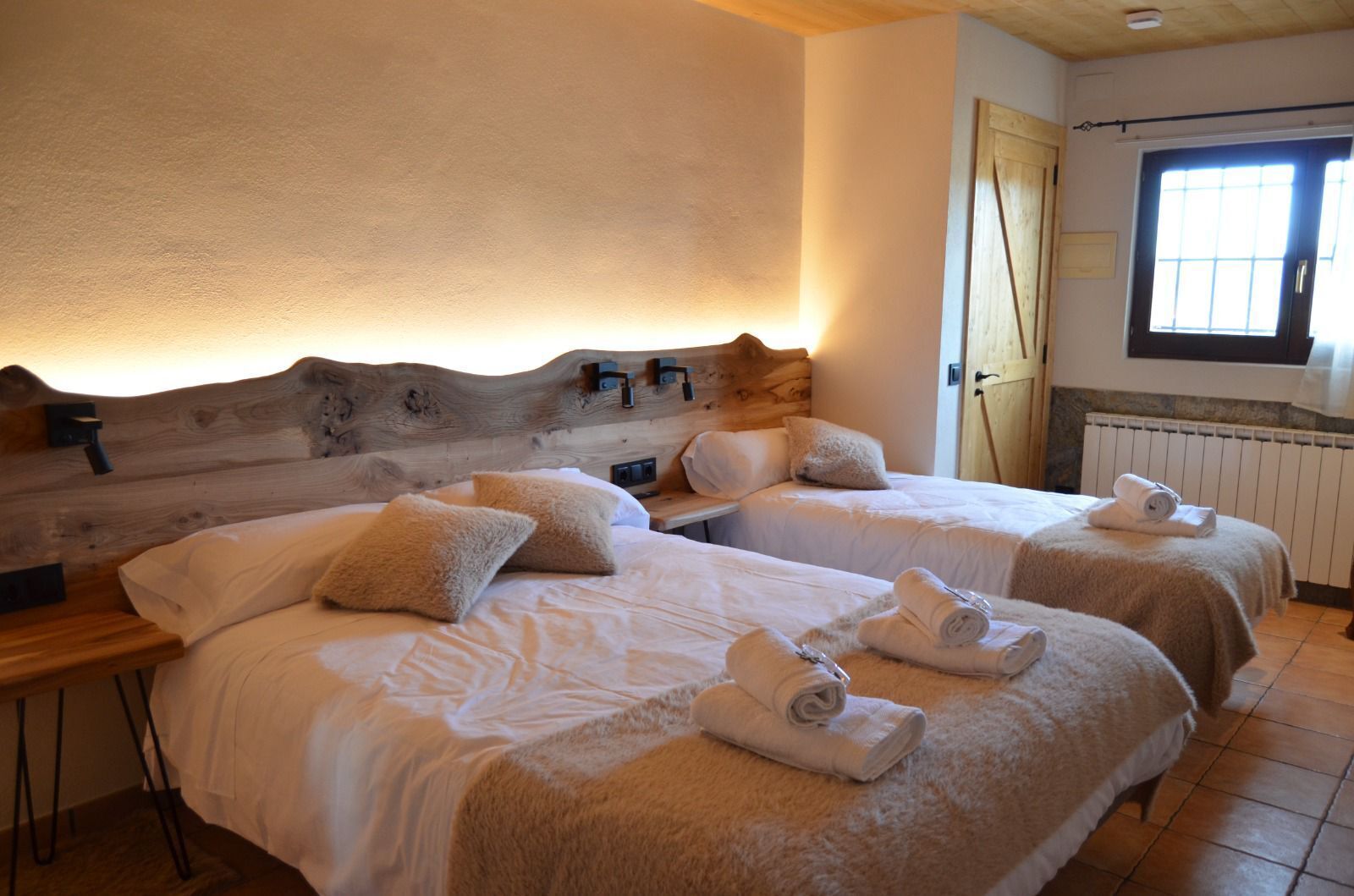 8 dormitorios, tabla de planchar con plancha, Internet y ropa de cama