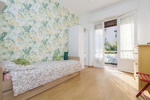 2 Schlafzimmer, Bügeleisen/Bügelbrett, Internetzugang, Bettwäsche