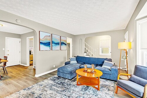 South Euclid 3BR Cozy Home — Near Clinic