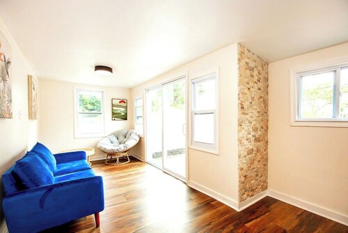 South Euclid 4BR Summer Paradise — Game room & BBQ