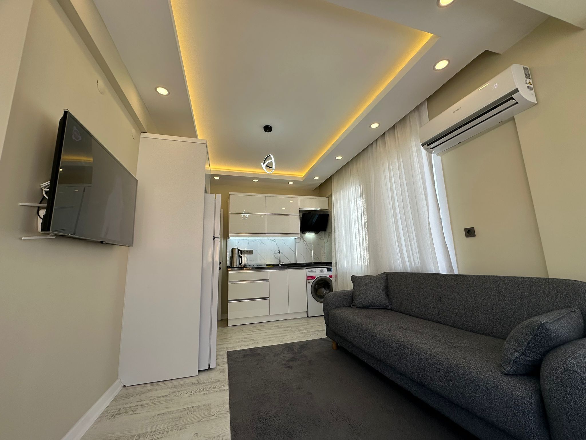 Comfort 1+1 Apart Daire, Balkonlu, Bahce Manzarali | Wohnzimmer