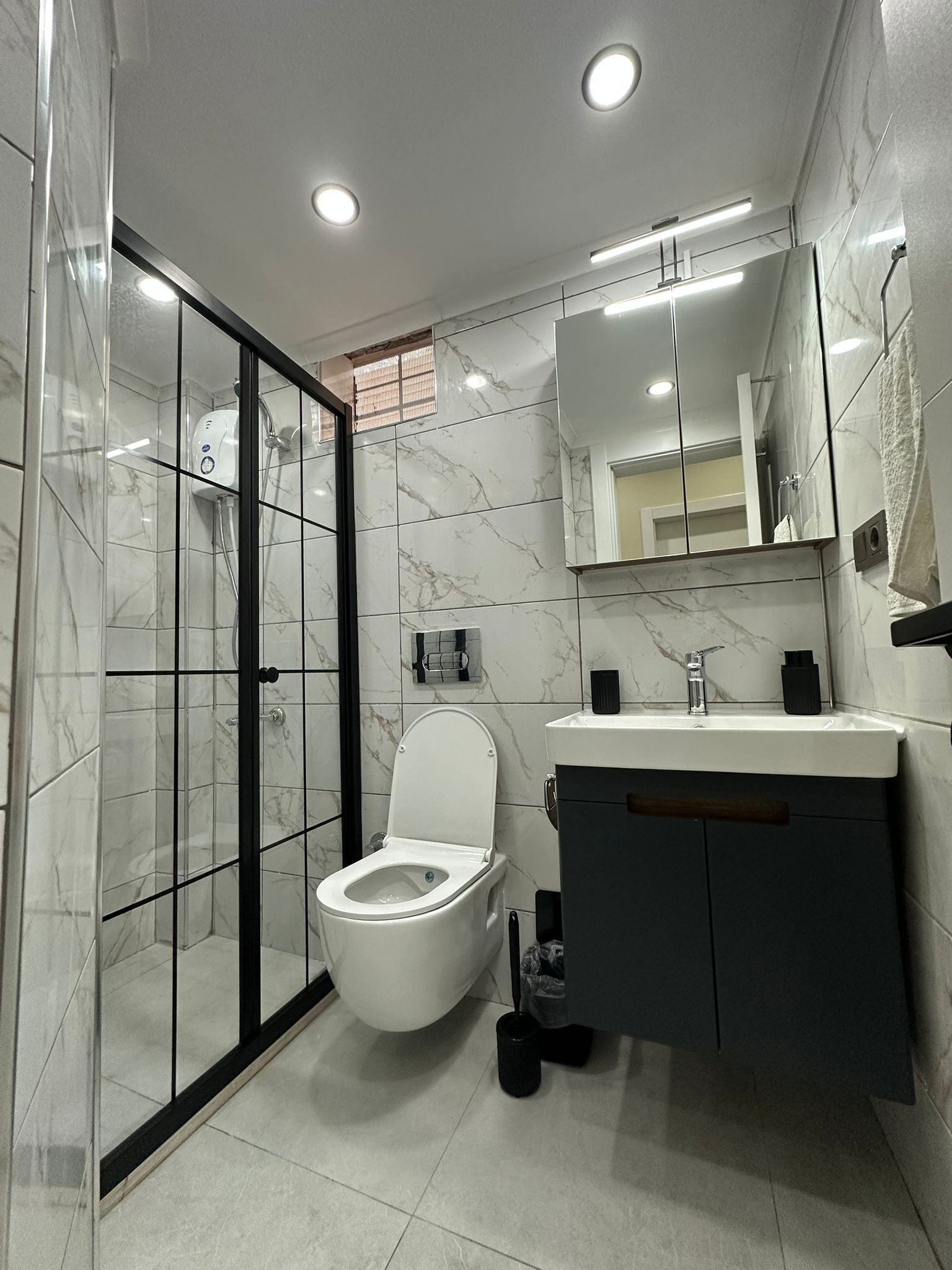 Comfort 1+1 Apart Daire, Balkonlu, Bahce Manzarali | Bathroom