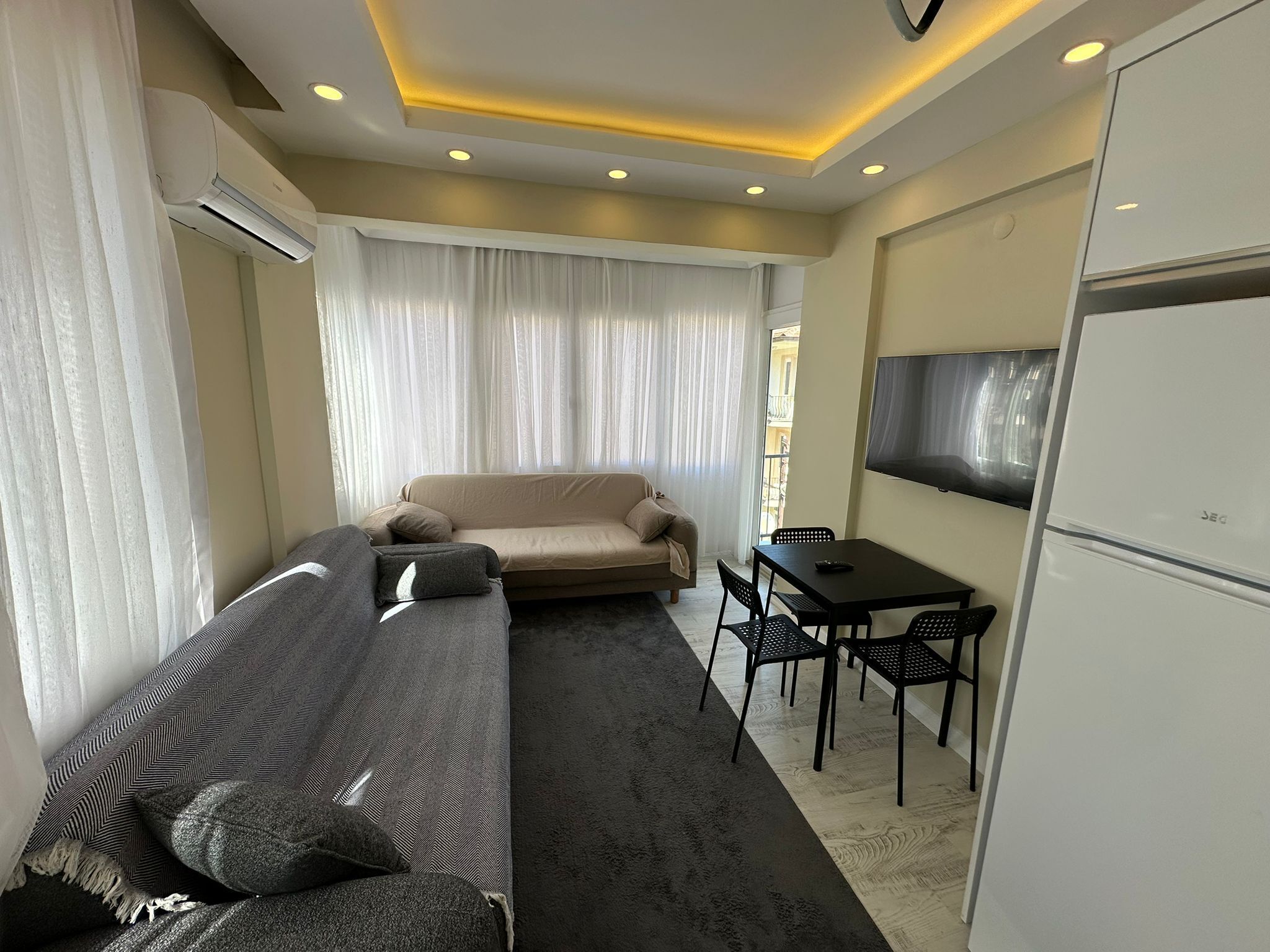 Comfort 1+1 Apart Daire, Balkonlu, Bahce Manzarali | Living room