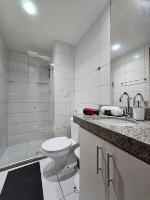 Bathroom - Apto na Jatiuca c Piscina na Cobertura (Maceió)