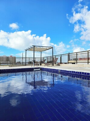 Outdoor pool - Apto na Jatiuca c Piscina na Cobertura (Maceió)