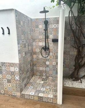 Shower, bidet, towels, toilet paper - Casa Chicota en Peñíscola, 8 personas, 50m de la playa (Peñíscola)